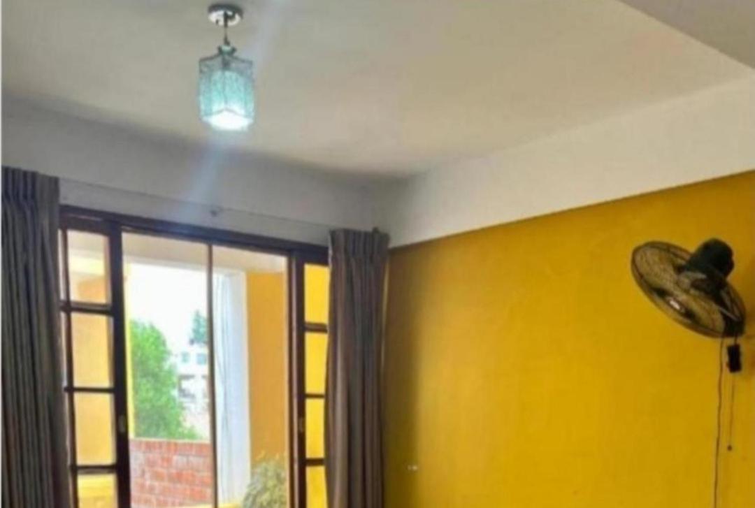 Urbano Hotell Tarija Rum bild