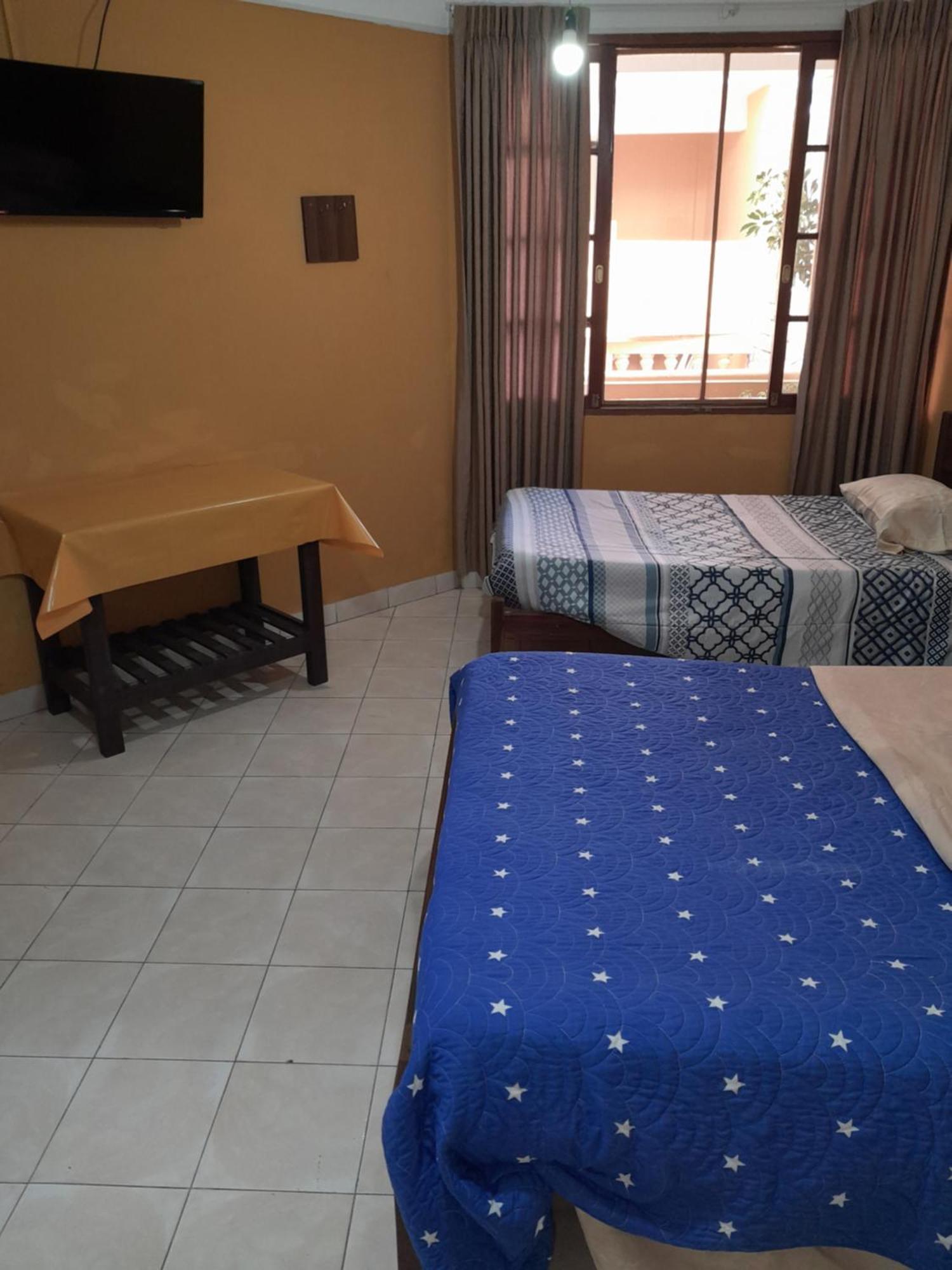 Urbano Hotell Tarija Exteriör bild